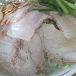 ふくちゃんラーメン - 緑色も綺麗♪