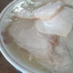 ふくちゃんラーメン - チャーシュー…何枚あるんだろ？