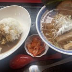 Gyuu Kotsu Pai Tan Ramen Ichi Tasu - 牛骨ラーメン  ハーフカレーセット