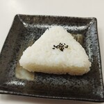 長崎ちゃんぽん・皿うどんの店 ながやん - サービスのおにぎり ※お一人様1つまで