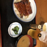 浅草 魚料理 遠州屋 - うな丼とグラスビール
