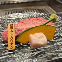 板前焼肉 一牛 北新地店 - 特選シャトーブリアン