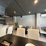 惣菜と大人の食堂 COMO - 内観