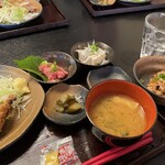 Wafuu Dainingu Nanairo - 七彩定食1000円（税込コーヒー込）