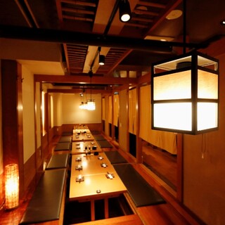 [Up to 30 people] The popular Horigotatsu seats can be partitioned with sliding doors to suit the number of guests!