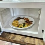 BLOSSOMS SRI LANKAN RESTAURANT - ふた皿目の知恵