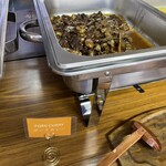 BLOSSOMS SRI LANKAN RESTAURANT - ポークカレー