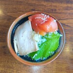 らーめん　円満 - ナツノイロのトッピングを無料半ライスに盛り付けオリジナル丼に♪