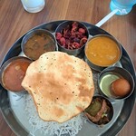 Robin's Indian Kitchen - ミールス