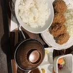 虎ひげ - ヒレカツが柔らかくて美味しかったよ。おかわりするとお櫃で来るよ！