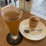 カフェ＆ベーカリー カテリーナ - 和歌山と云えば、やっぱ、梅と桃です米津玄師(*´꒳`*)