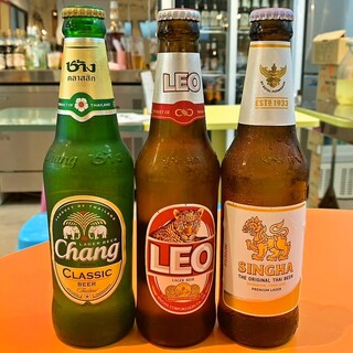 タイのビールを各種取り揃え。暑さによっても味わいは変わります
