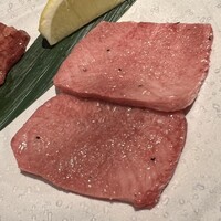 焼肉 ミツクニ 六本木 - タン元です。上質でした