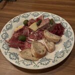 Sua.  - シャルキュトリー