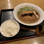 宮廷飯店 - 