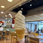 スガキヤ - ❀〖ソフトクリーム(レギュラー)〗(190えん)【税込価格】
美味しい(๑❛ᴗ❛๑)۶ ♡♡♡✨.ﾟ･*..☆.｡.:*✨.☆.｡.:.+*:ﾟ+｡✨.ﾟ･*..☆.｡.:*✨