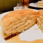 Panke-Ki Kafemogu - クラシックバターミルクパンケーキ
