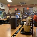 中華料理 九龍 - にぎわう店内