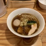 オカモト醤油ヌードル - 醤油ラーメン(細麺)