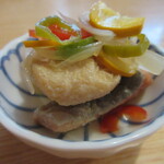 Fukuraizushi - ランチに共通の小鉢は鮭の南蛮漬け