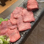 炭火焼肉　頂 - 