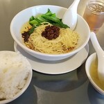 芙蓉菜館 - スープ無し成都タンタン麺（一玉）、小ライス