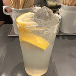 酢重正之　楽 - 自家製レモンサワー