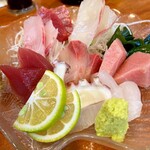 Kimpachi Sushi - 刺身盛合せ