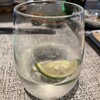 Kunseinihonshu Ozu Ya - 辛口の日本酒ロックにスダチ〜♪