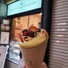メランジュ ドゥ シュハリ - ショコラベリー(税込560円)
生チョコ、苺、フランボワーズ、チョコレートソース、ホイップクリーム、グラノーラ、カスタード、ピスタチオ
もう少しナチュラルな甘みだと良いのですが、私には強過ぎました