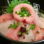 Maguroya Honten - ねぎとろ＋中とろ２色丼