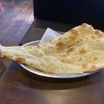 インド・ネパール料理 シャマーマハル - ナン