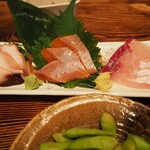 居酒屋 安兵衛 - 鯉の刺し身など