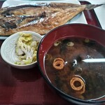 四日市ヒモノ食堂 - 漬け物と味噌汁