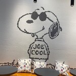 PEANUTS Cafe - スヌーピー壁画