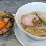 宍道湖しじみ中華蕎麦 琥珀 - 料理写真: