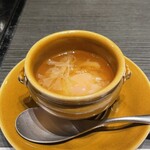 元麻布 牛牛 離宮 - フカヒレスープ。美味し。