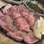 Yakiniku Horumon Jakku - 