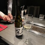 Motoazabu Gyuu Gyuu Rikyuu - 白ワインのココロ オノズカラ シズカナリ。美味し。