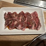 たれ焼肉、塩ホルモン。まるきん食堂 - 