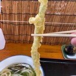 手打麺や 大島 - アスパラの天ぷらさん。　