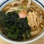 みうらうどん - あまり生卵入れてくれるところはないみたい