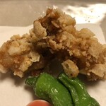 ななせ - 牡蠣のおかき揚げ　シシトウの素揚げ　いぶりがっこタルタル