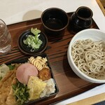 Soba Dokoro Kiku - 焼肉700円