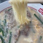 Masumoto - 「白い辛麺(955円)」、「1辛〜5辛(+45円)」、「なんこつトッピング(200円)」、「チキン南蛮(3個)(500円)」