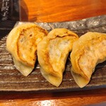 Gansotantammentonikujirugyouzasenmonten ningyouchou tenbinbou - 餃子 3個 600円  1個が大きいです餡も肉が結構入ってます。