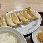 ぎょうざの満洲 - 餃子定食