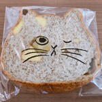 ねこねこ食パン - 料理写真:ねこねこ食パン　アールグレイとりんご