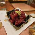 天婦羅 みやしろ - 海苔の天婦羅　本マグロ漬け乗せ