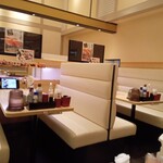 炙り百貫 - 店内